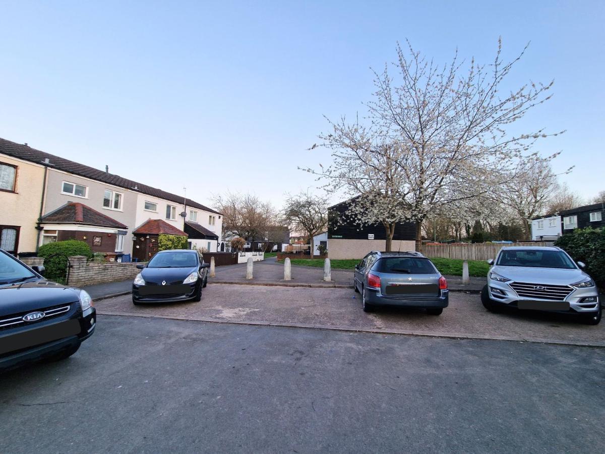 Spacious & Comfy Home- Very Close To Nec Birmingham ,Hs2 & Airport- Perfect For Contractors & Groups- Free Parking & Fast Wifi Marston Green Экстерьер фото